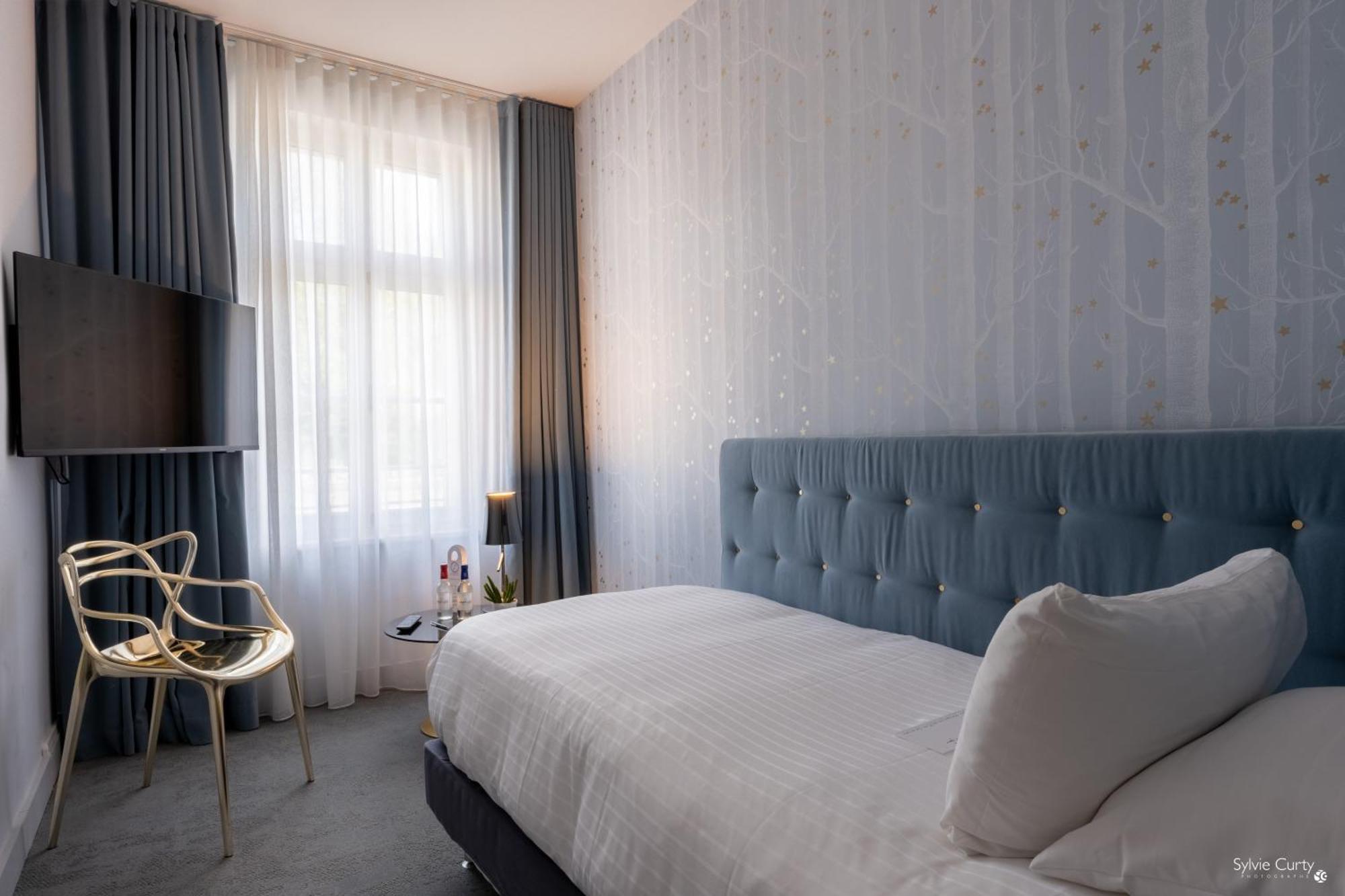 Hotel La Monnaie Arty & Spa ลาโรแชล ภายนอก รูปภาพ