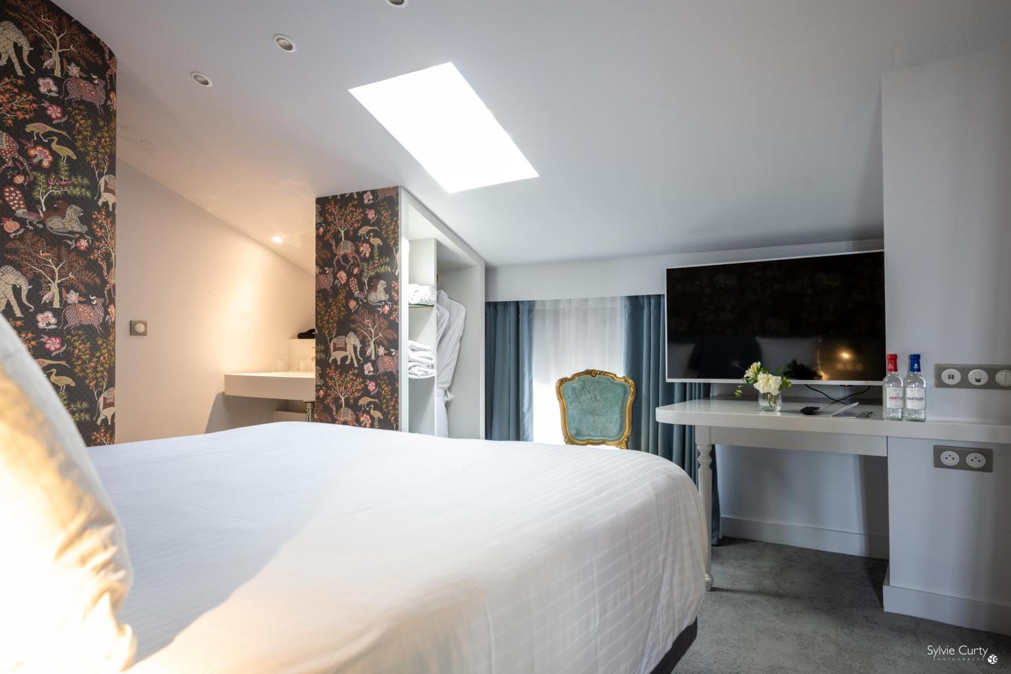 Hotel La Monnaie Arty & Spa ลาโรแชล ภายนอก รูปภาพ