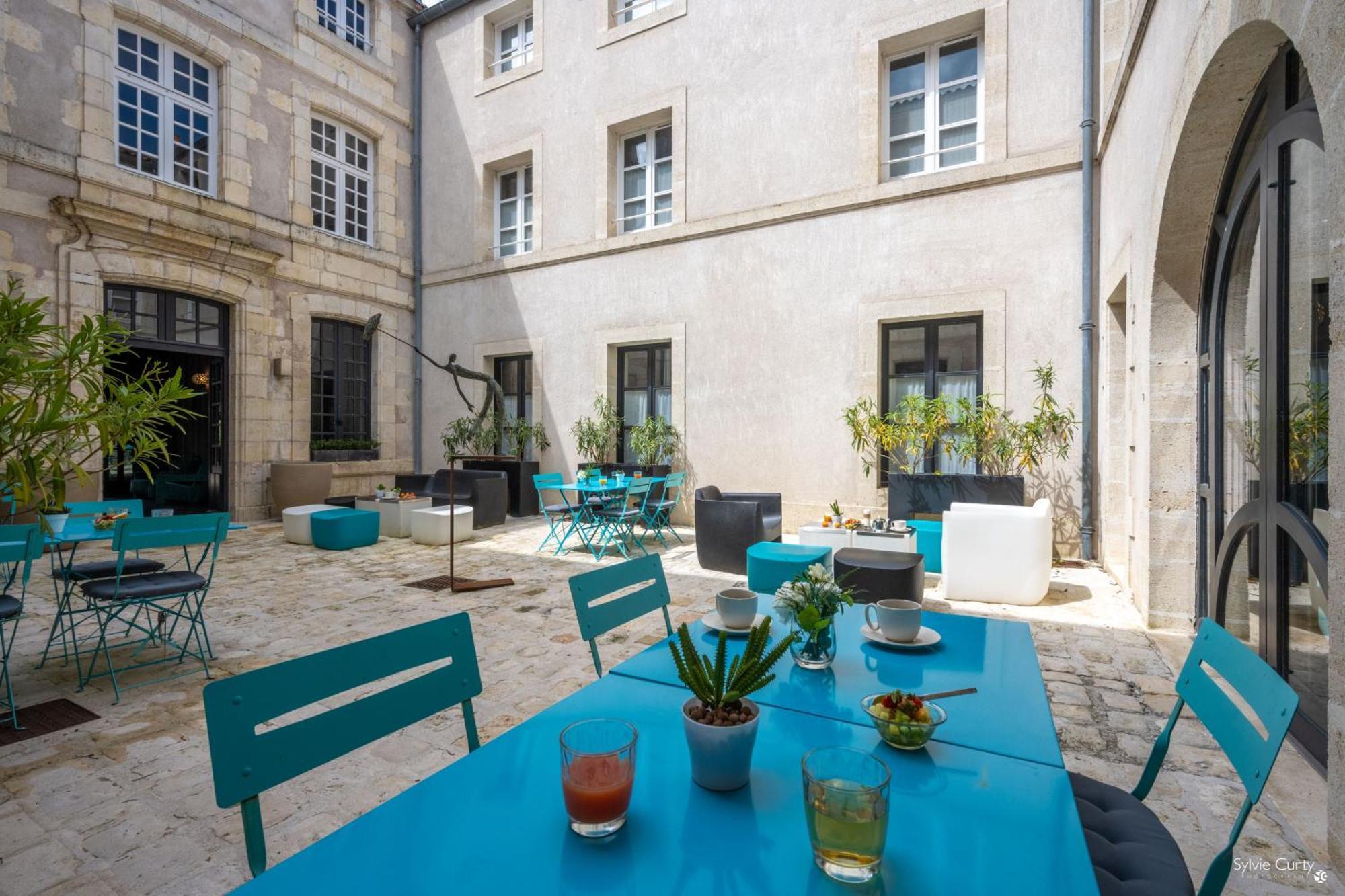 Hotel La Monnaie Arty & Spa ลาโรแชล ภายนอก รูปภาพ