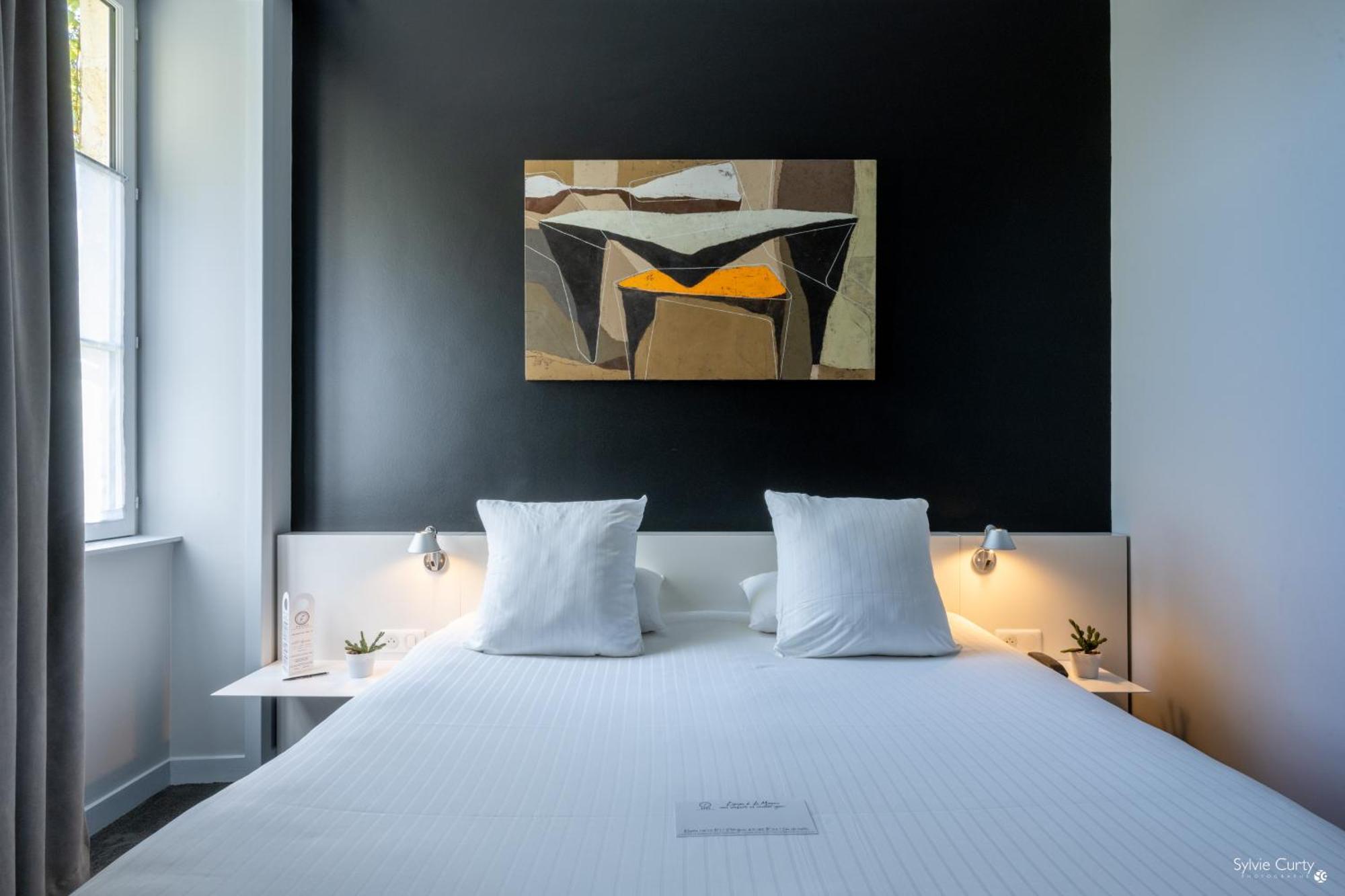 Hotel La Monnaie Arty & Spa ลาโรแชล ภายนอก รูปภาพ