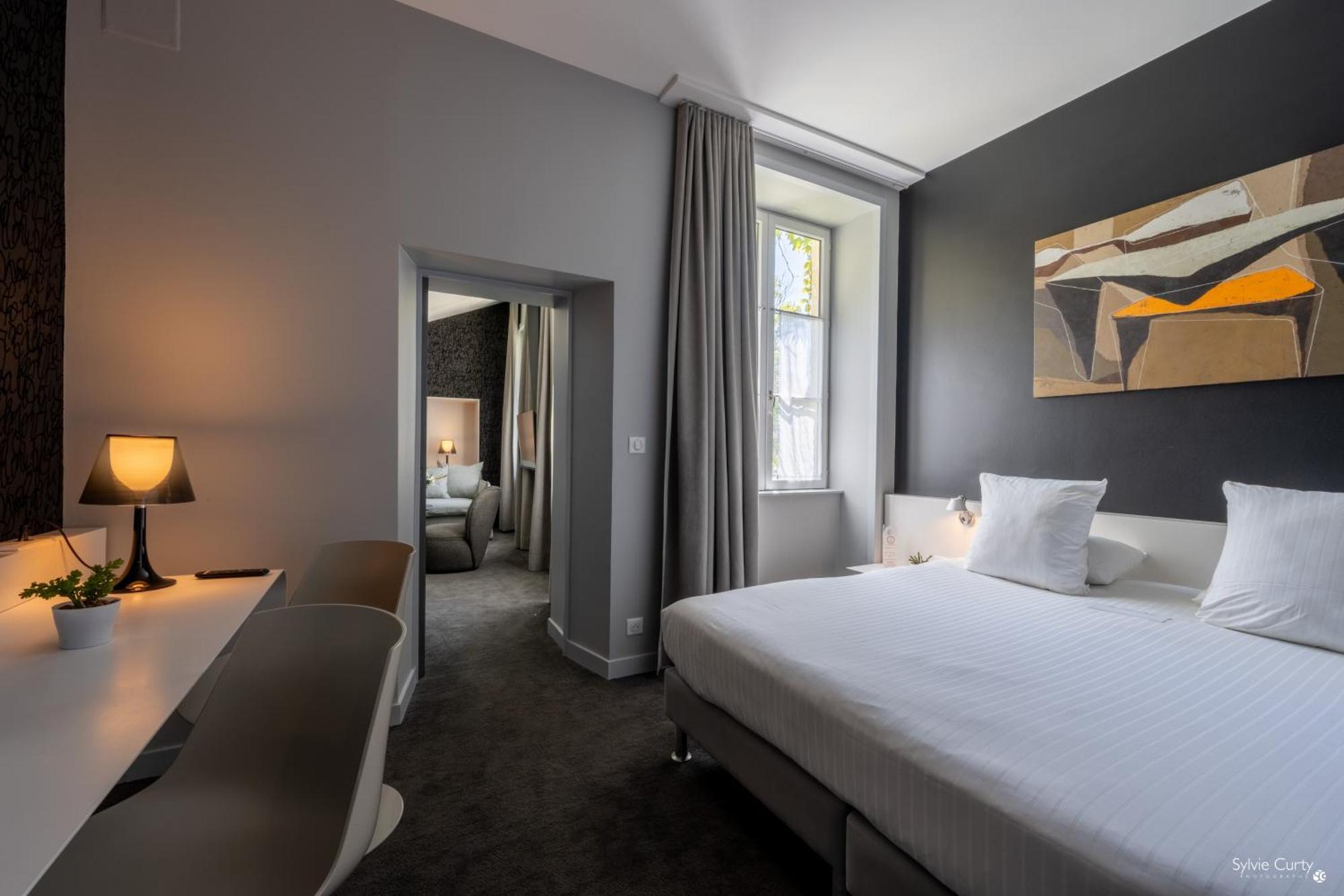 Hotel La Monnaie Arty & Spa ลาโรแชล ภายนอก รูปภาพ