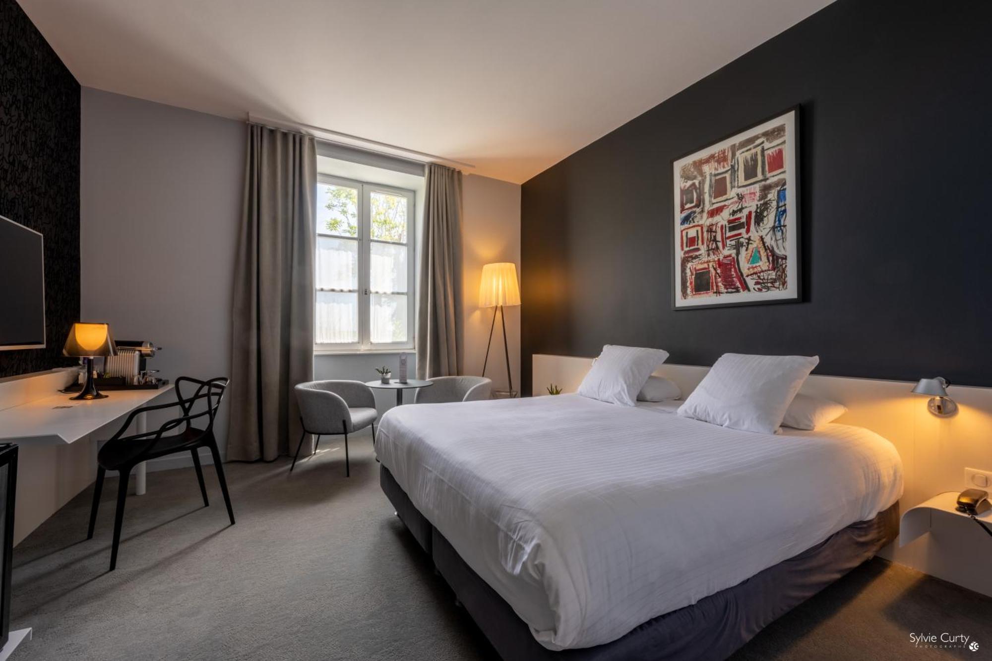 Hotel La Monnaie Arty & Spa ลาโรแชล ภายนอก รูปภาพ