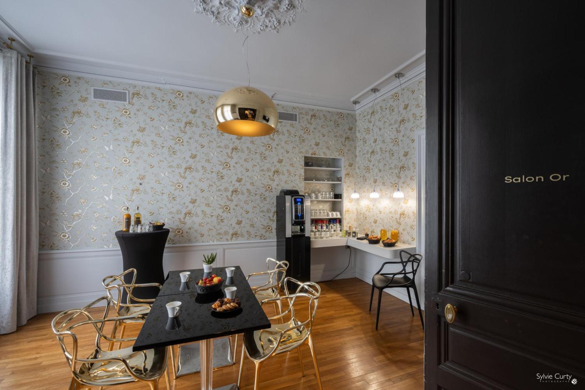 Hotel La Monnaie Arty & Spa ลาโรแชล ภายนอก รูปภาพ